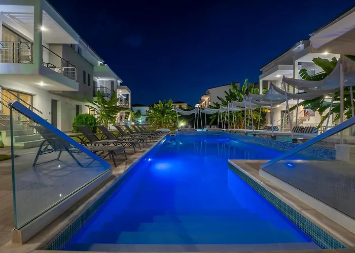 公寓 Adonis Luxury Village