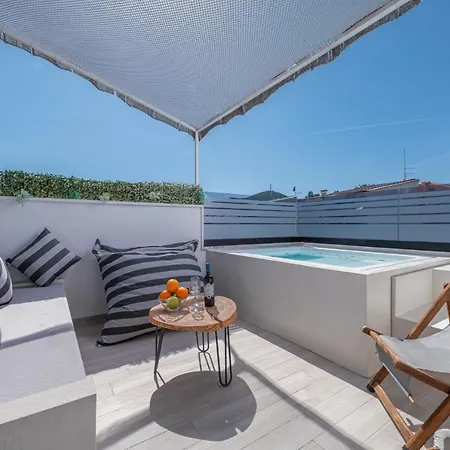 Adonis Luxury Village Apartment Pefkochori